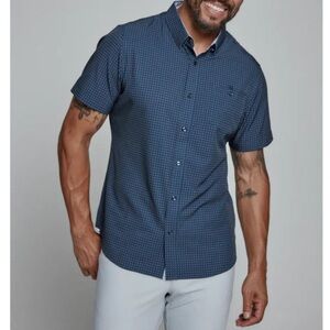 7 Diamonds Navigator Short Sleeve Button-Up
Size Large · 4-Way Stretch